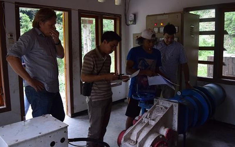 Desa Kamanggih Sumba Timur Danai Pembangunan Desa lewat Penjualan Listrik PLTMH ke PLN