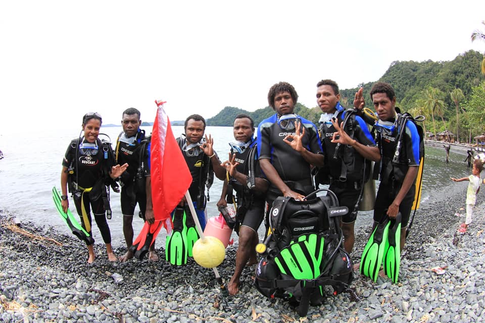 Kampung Tablasupa Dirikan Papua Diving Academy dan Cetak Pemuda Lokal Bersertifikat SSI Internasional