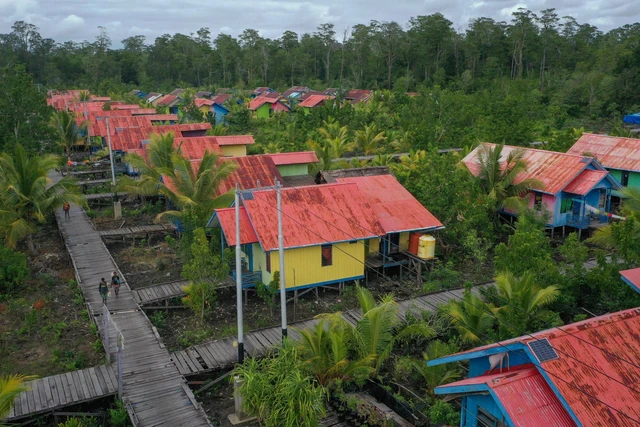 Kampung Pelangi Kaye Asmat Kembangkan Wisata Kreatif Berbasis Komunitas Tingkatkan Kesejahteraan Warga