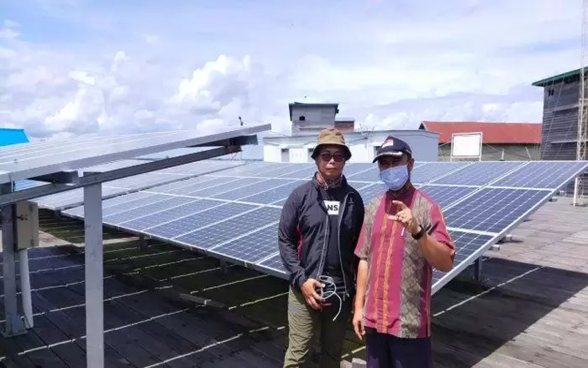 BUMDes Bersinar Desaku Mengelola Listrik Komunal Tenaga Surya Guna Menerangi dan Memandirikan Ekonomi Desa Muara Enggelam