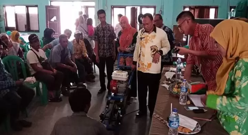 Desa Mekarharja Purwaharja Banjar Ciptakan Mesin Penyiang Gulma Padi Ramah Lingkungan