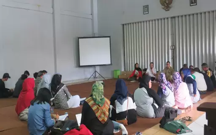 Desa Cibiruwetan Cileunyi Kabupaten Bandung Bentuk Kader TB Care Kahartos Jadi Desa Bebas TBC Pertama Jabar
