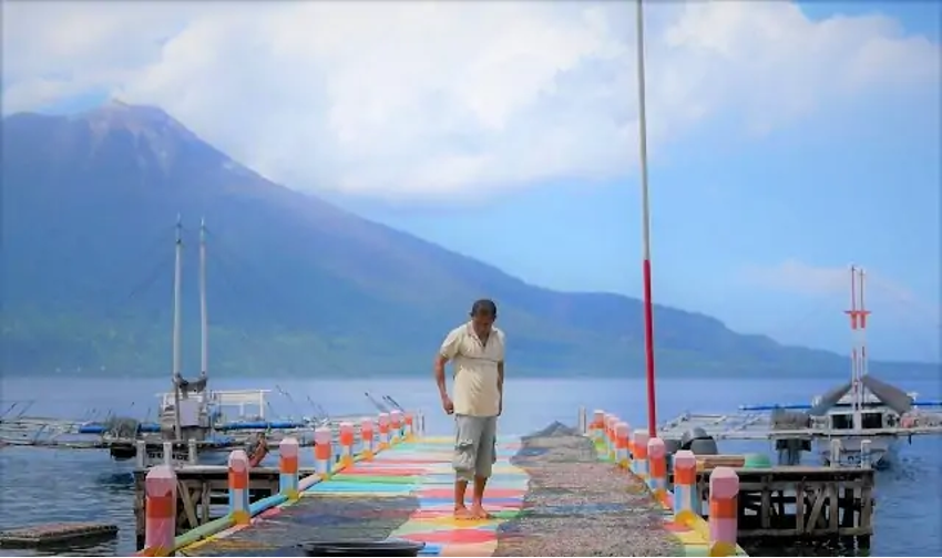 Desa Hadakewa Lembata Bangun BUMDes Tujuh Maret Digitalisasi Ikan Teri dan Wisata Bahari Angkat Ekonomi Warga Pesisir