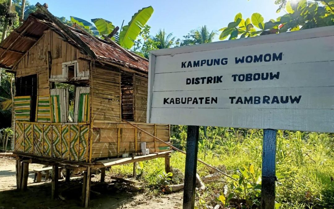 Rumah Belajar Womom Meningkatkan Literasi dan Kesadaran Konservasi Penyu Belimbing di Pesisir Tambrauw