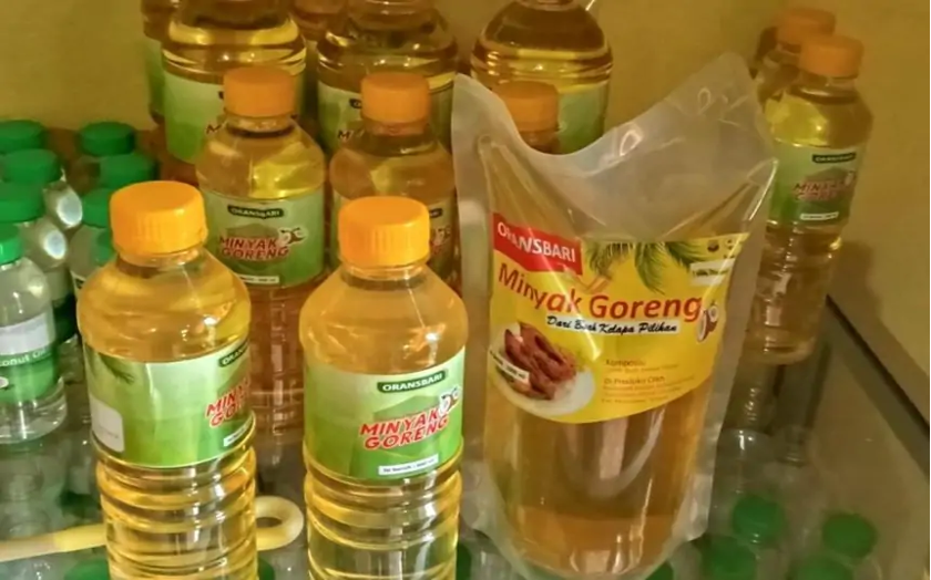 Kampung Oransbari Manokwari Selatan Mengolah Kelapa Menjadi Minyak dan VCO untuk Kemandirian Ekonomi Warga